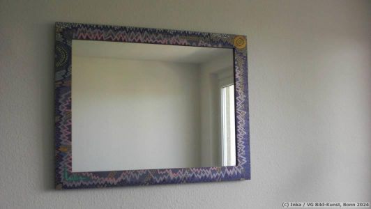 Mirrorframe by Inka