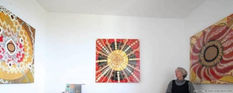 Interior Design with Art Works by Inka